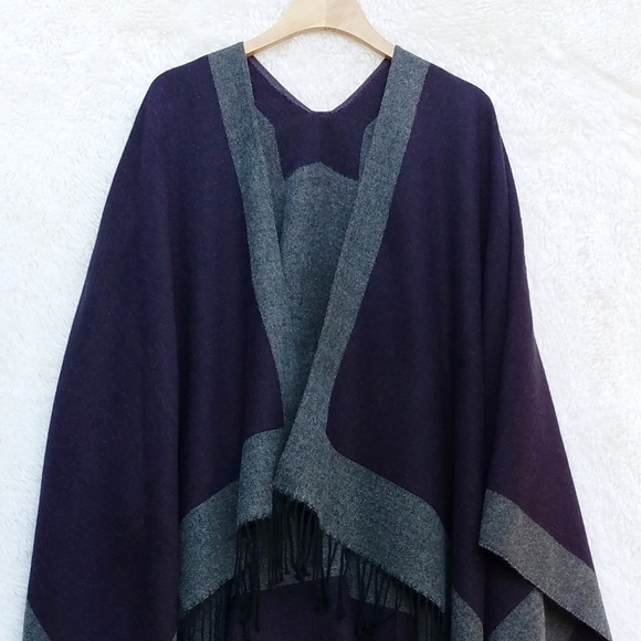 🛍HP🛍 Miss Accessori Women’s Poncho - Picture 3 of 13